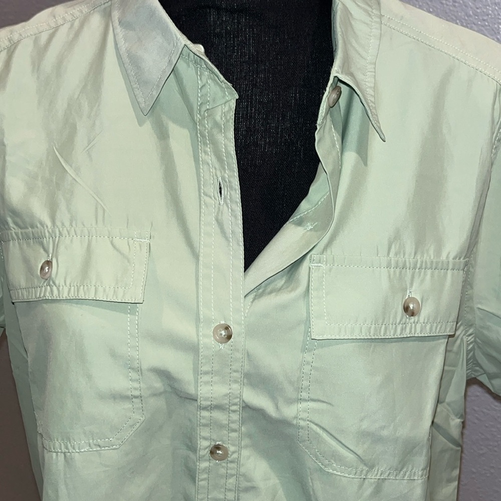 Eddie Bauer women’s short sleeve adventure, shirt. Size large.